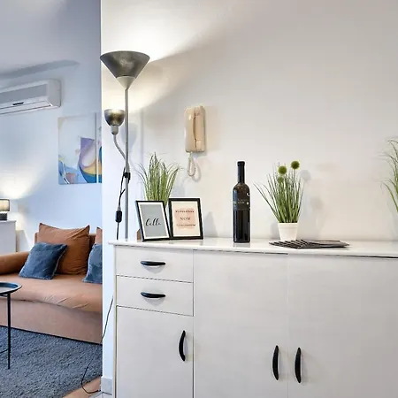 Del Mar Apartment *